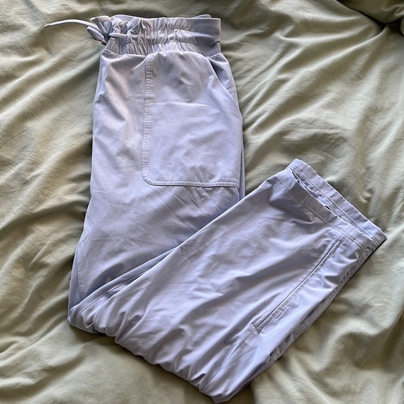 Lululemon Beyond The Studio Crop - Picture 2 of 3